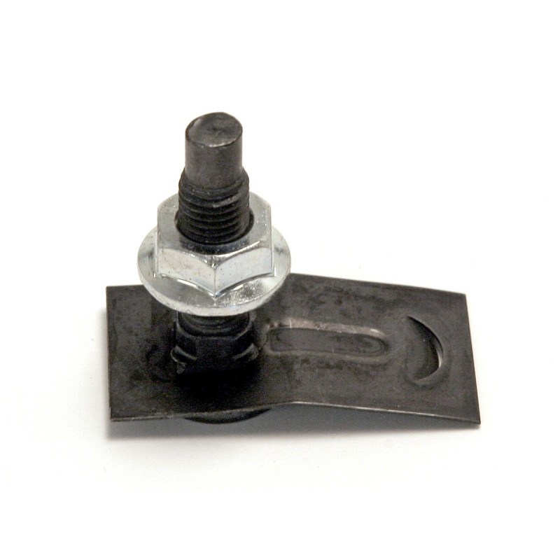 Screw fender to A-pillar 65-66 Screw fender to A-pillar 65-66