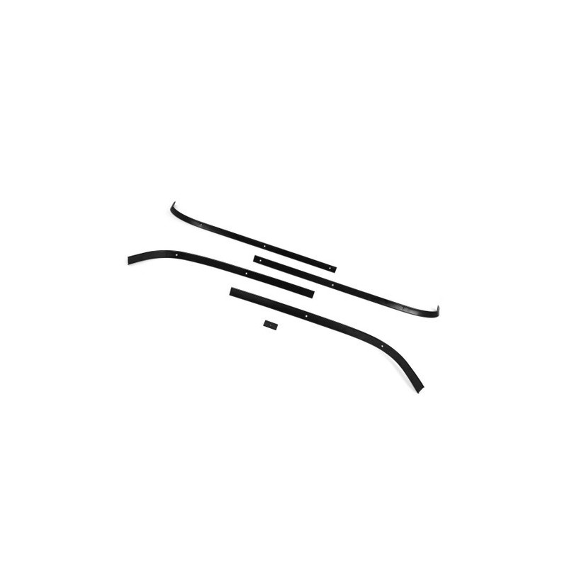 Pereții laterali decorativi în interiorul Fastback 64-66