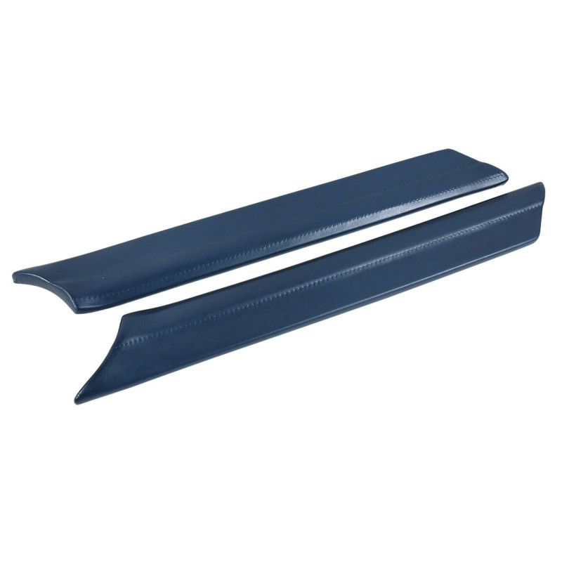 Suprapuneri la interiorul postului și albastru, 67-68