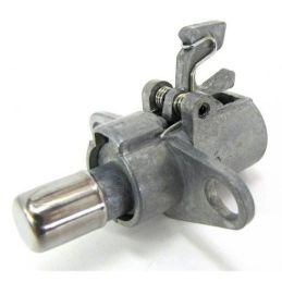 Chiusura dello sportello del vano portaoggetti 65 Pony, per tutti 66