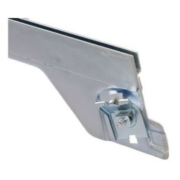 Retaining rail door window right 65-66