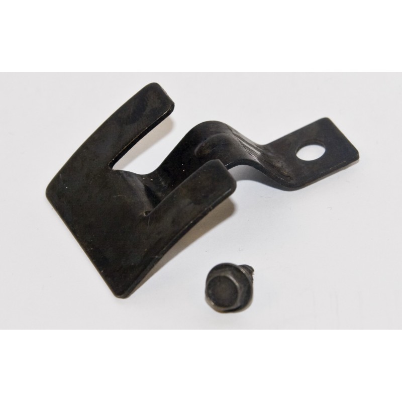 Clip trim strip below windshield 69-70 Clip trim strip below windshield 69-70
